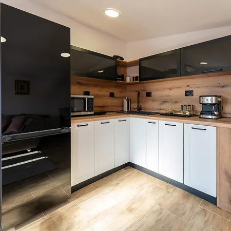 Family Friendly House With A Swimming Pool Peroj, Fazana - 23328 بيت للعطل *